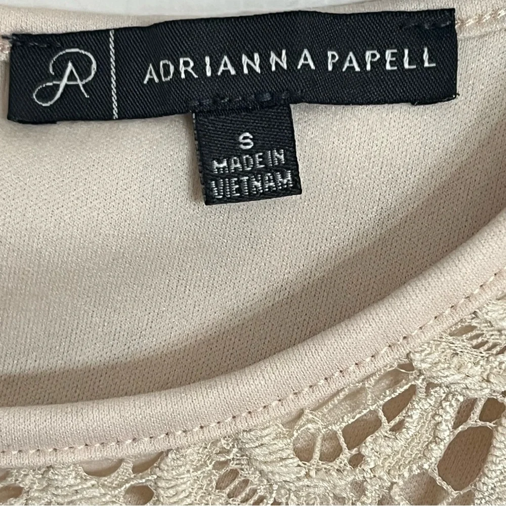 ADRIANNA PAPELL Women Size Small Beige Floral Lace Crew Neck Short Sleeve Blouse - Picture 4 of 13
